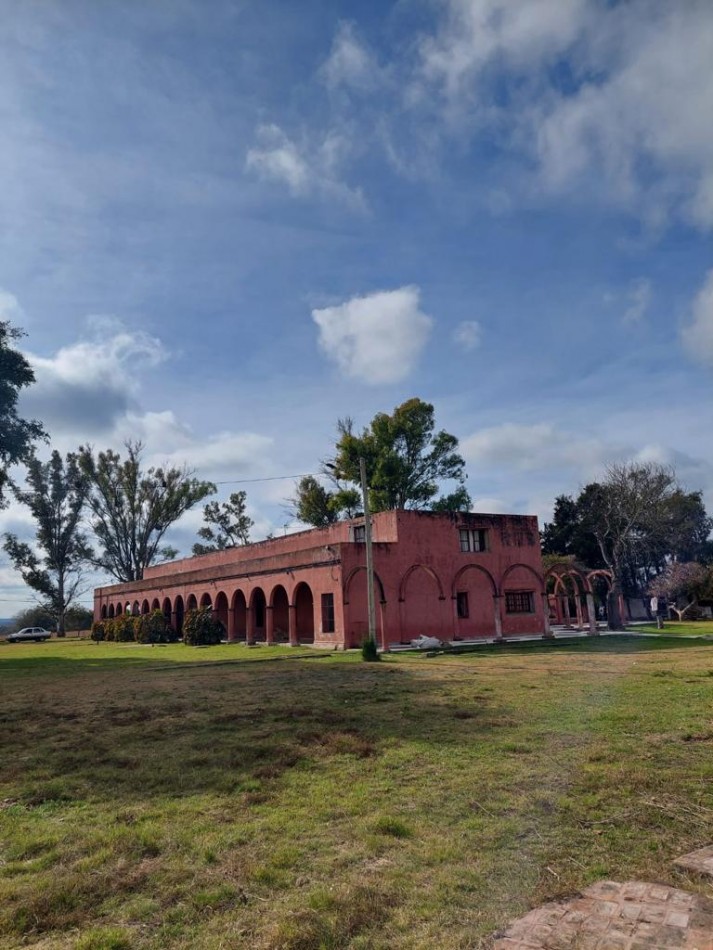 Hermoso campo con casco antiguo estilo Colonial