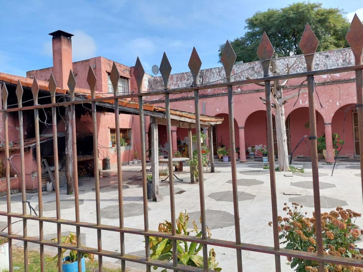 Hermoso campo con casco antiguo estilo Colonial