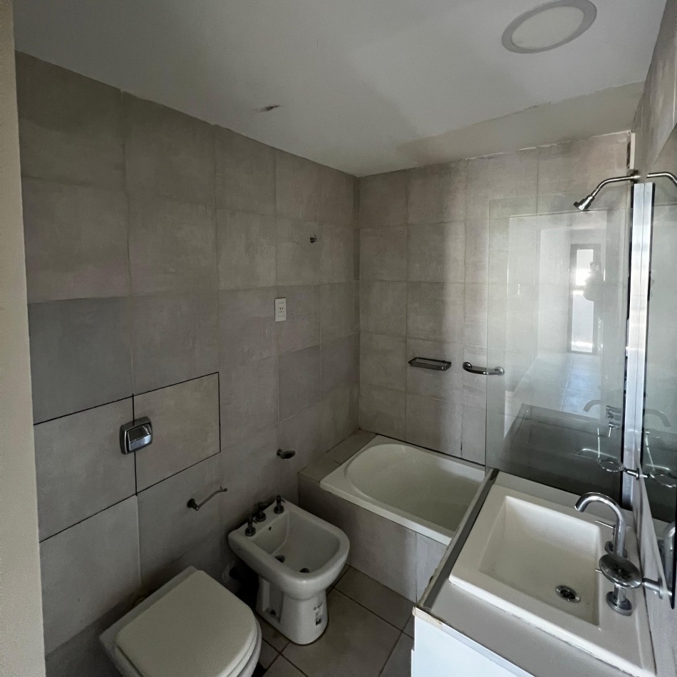 ALQUILER. Laprida y Santiago del estero