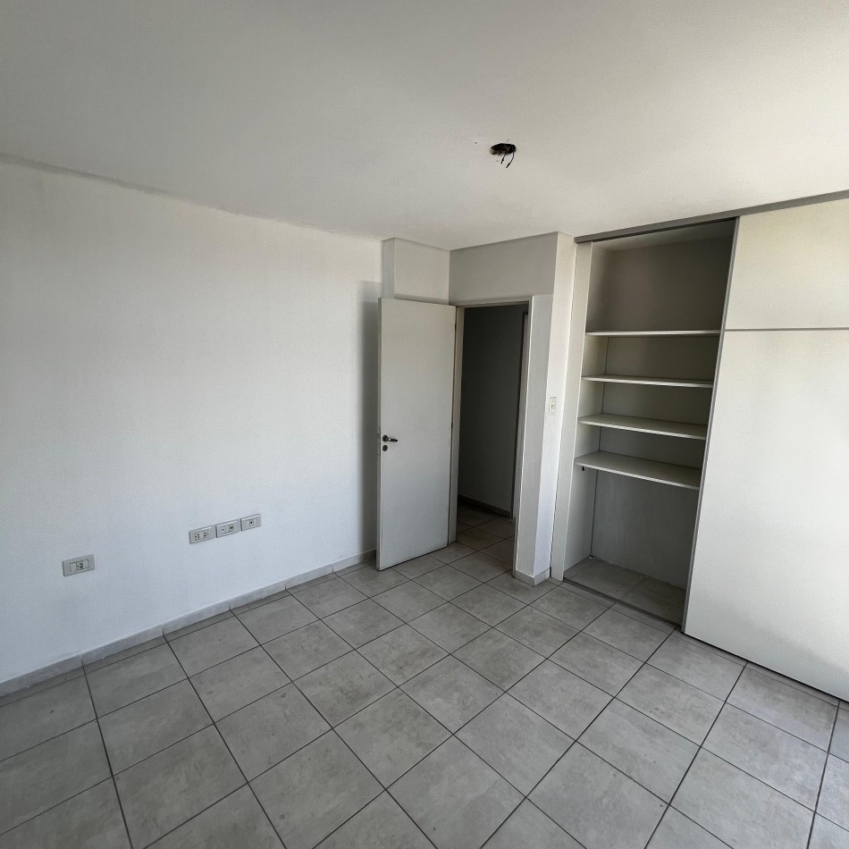 ALQUILER. Laprida y Santiago del estero