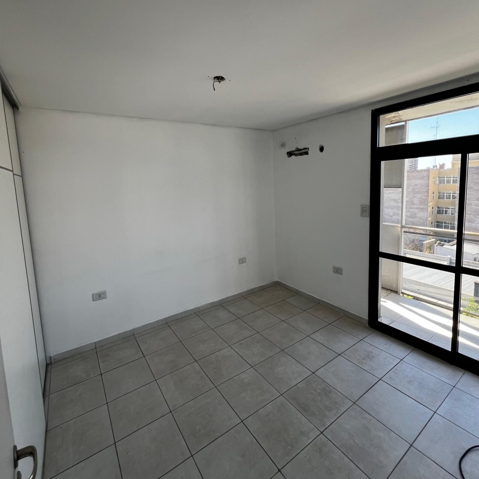 ALQUILER. Laprida y Santiago del estero