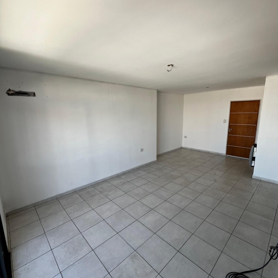 ALQUILER. Laprida y Santiago del estero