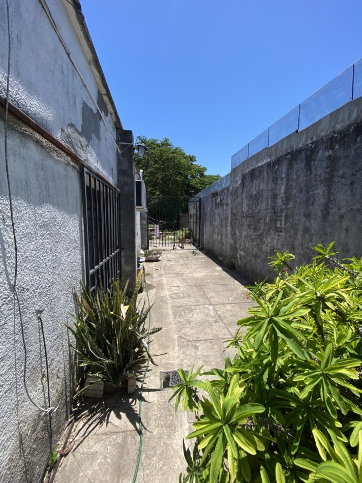 Los Ceibos 756