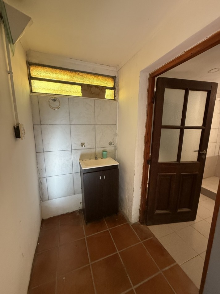 ¡En venta! Amplia casa ideal inversores