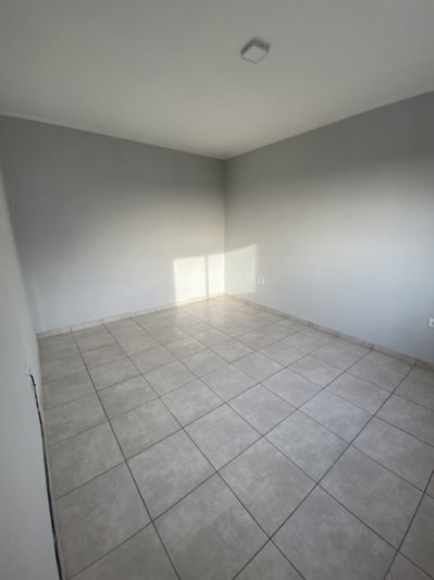 Duplex sobre Lopez Jordan zona Santa Candida