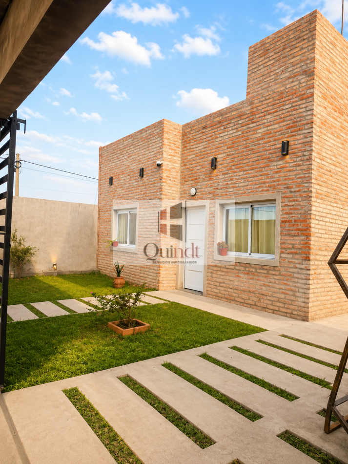 ¡Disponible a partir de Julio! Hermosa casa 2 dormitorios