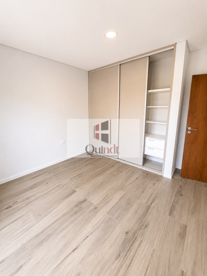 Hermoso duplex zona Toma Vieja