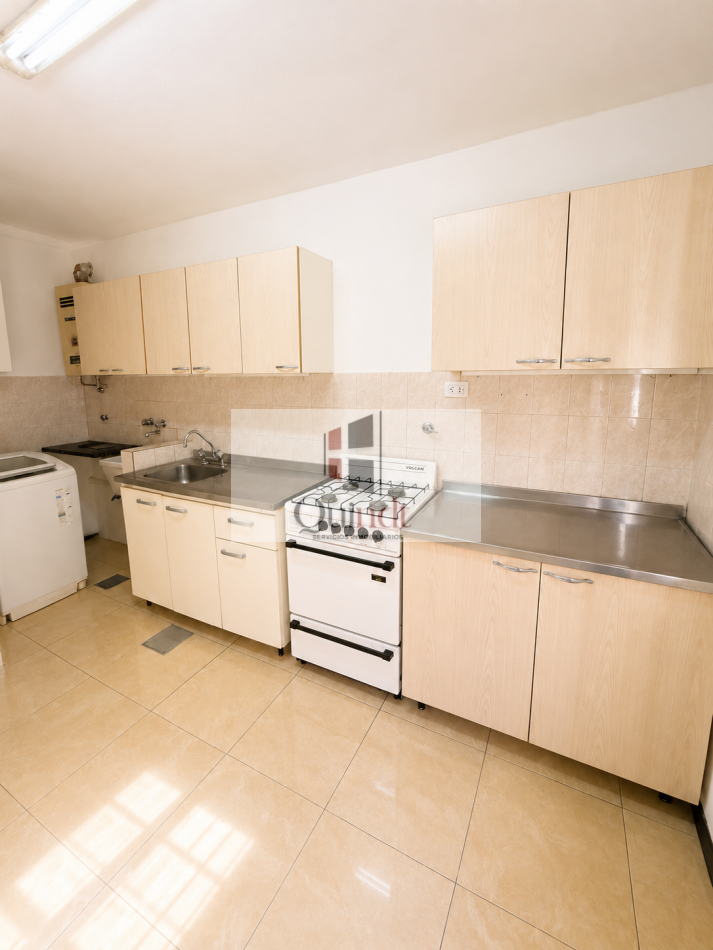Departamento en planta baja con cochera 