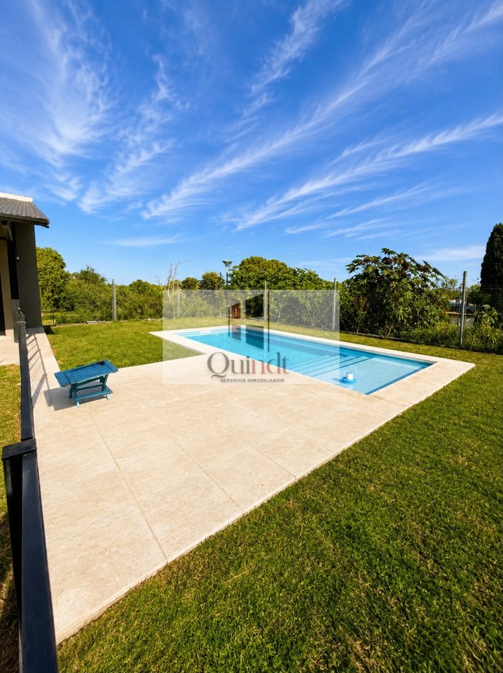 Hermoso duplex zona Toma Vieja