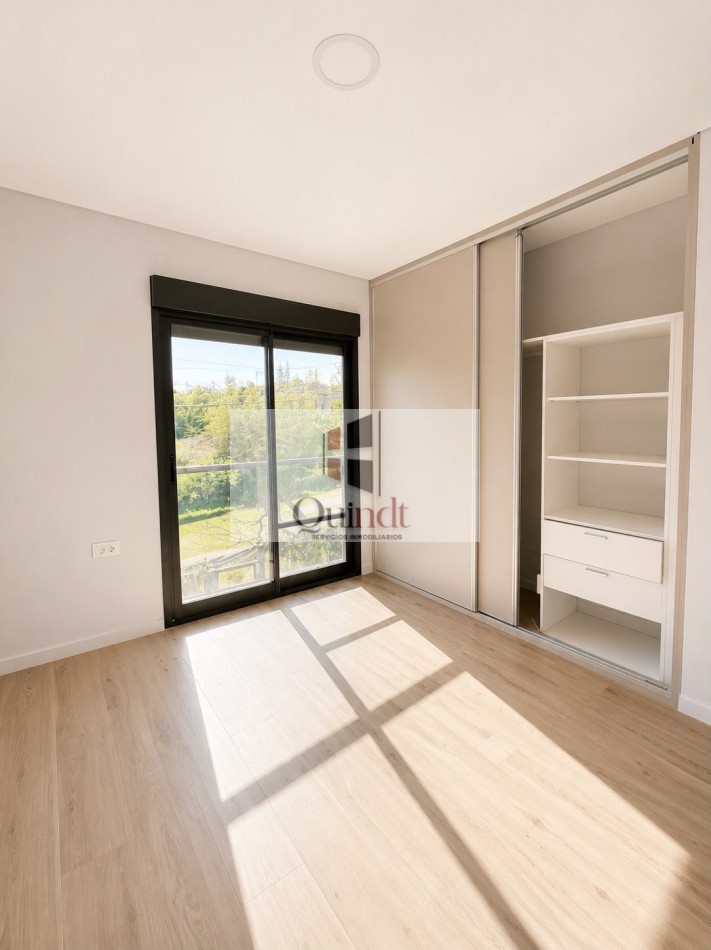 Hermoso duplex zona Toma Vieja
