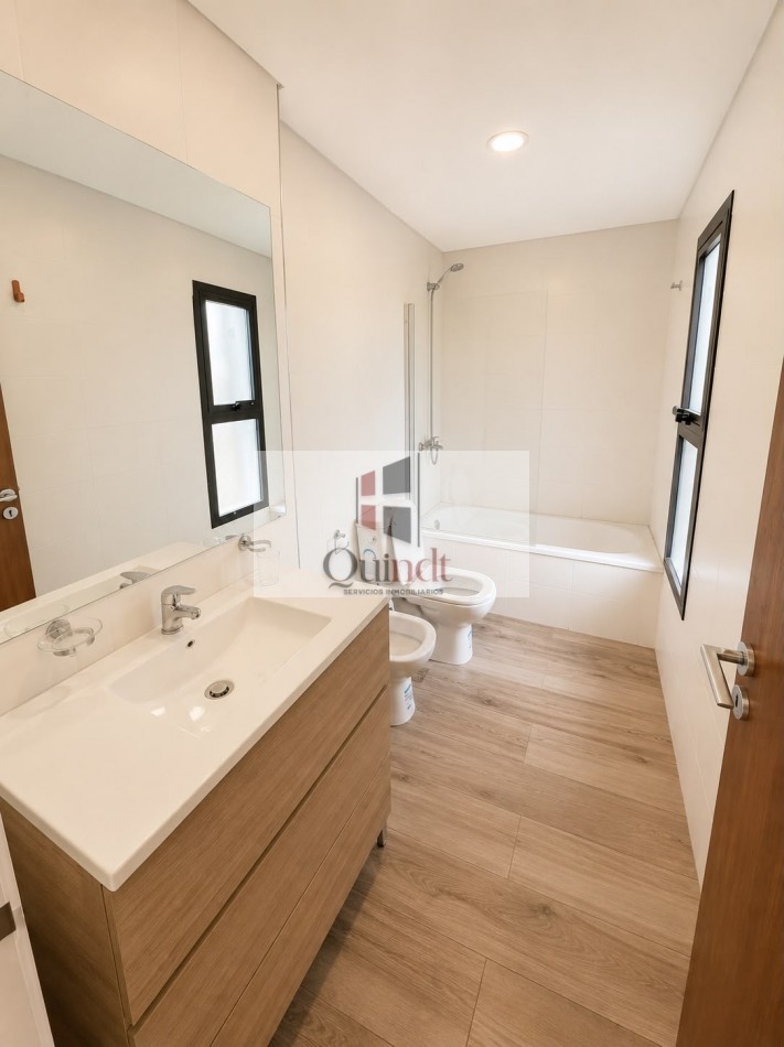 Hermoso duplex zona Toma Vieja