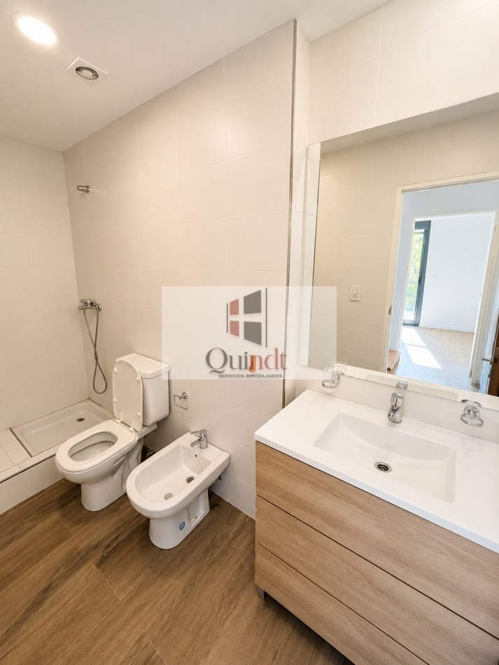 Hermoso duplex zona Toma Vieja