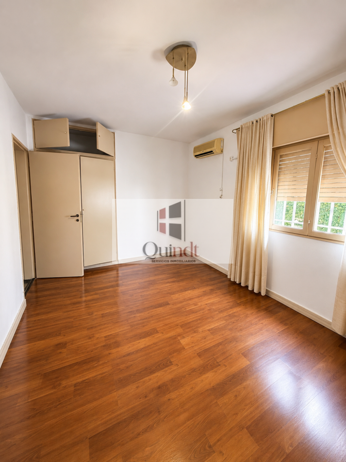 Departamento en planta baja con cochera 