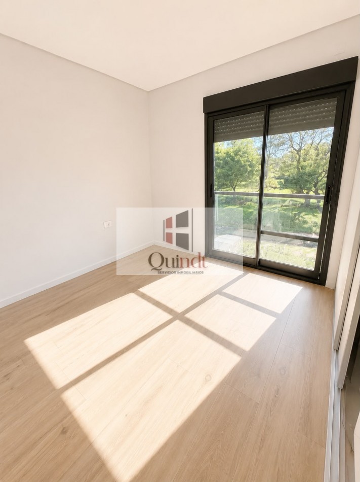 Hermoso duplex zona Toma Vieja