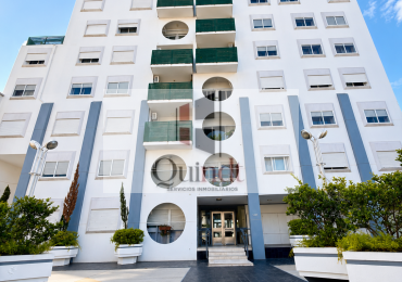 Urquiza y Cordoba. Departamento en planta baja